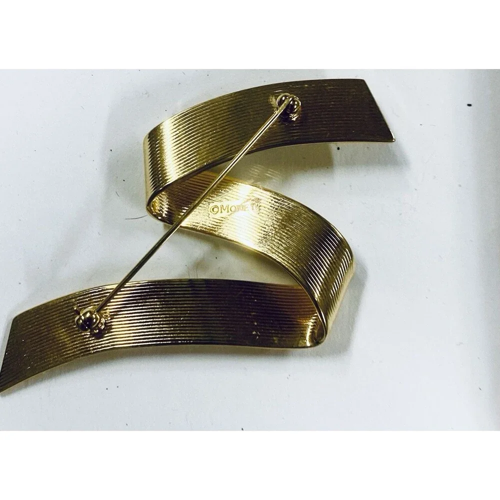 Lot 2 Vintage Monet Brooches Gold Tone Ribbon Curl Chain Link 1980s Signed